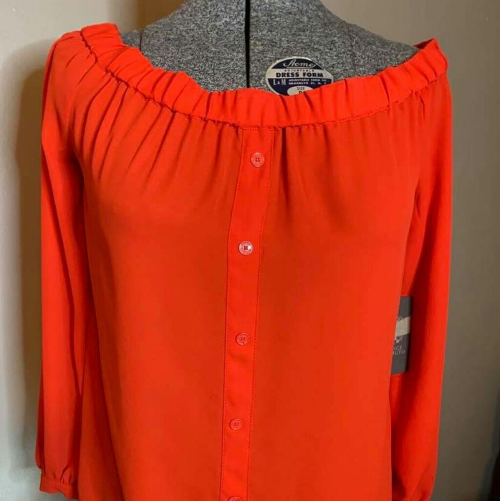 Vince Camuto Blouse *NWT* Size XS